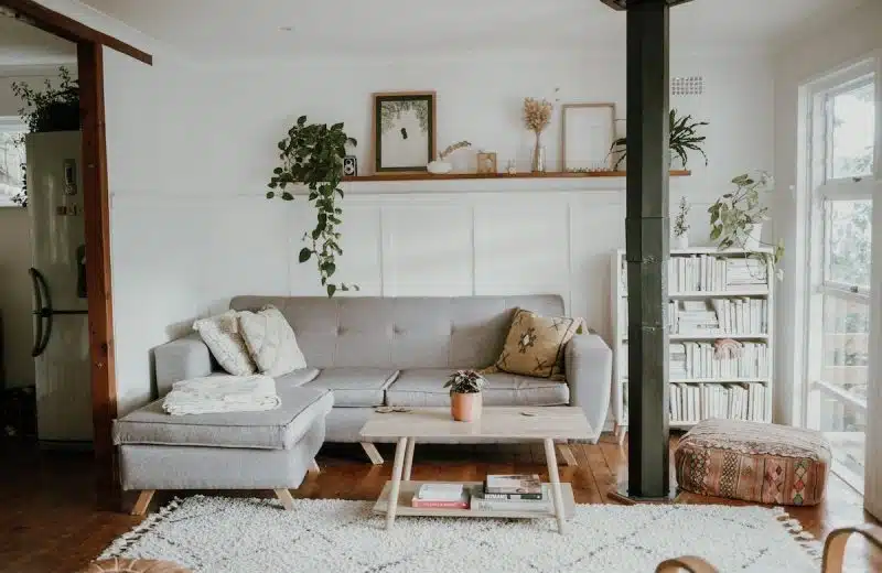 Papier peint scandinave : des motifs intemporels pour un intérieur unique