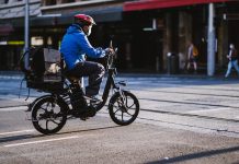 Comment organiser le transport de votre moto grâce à la location d’un utilitaire