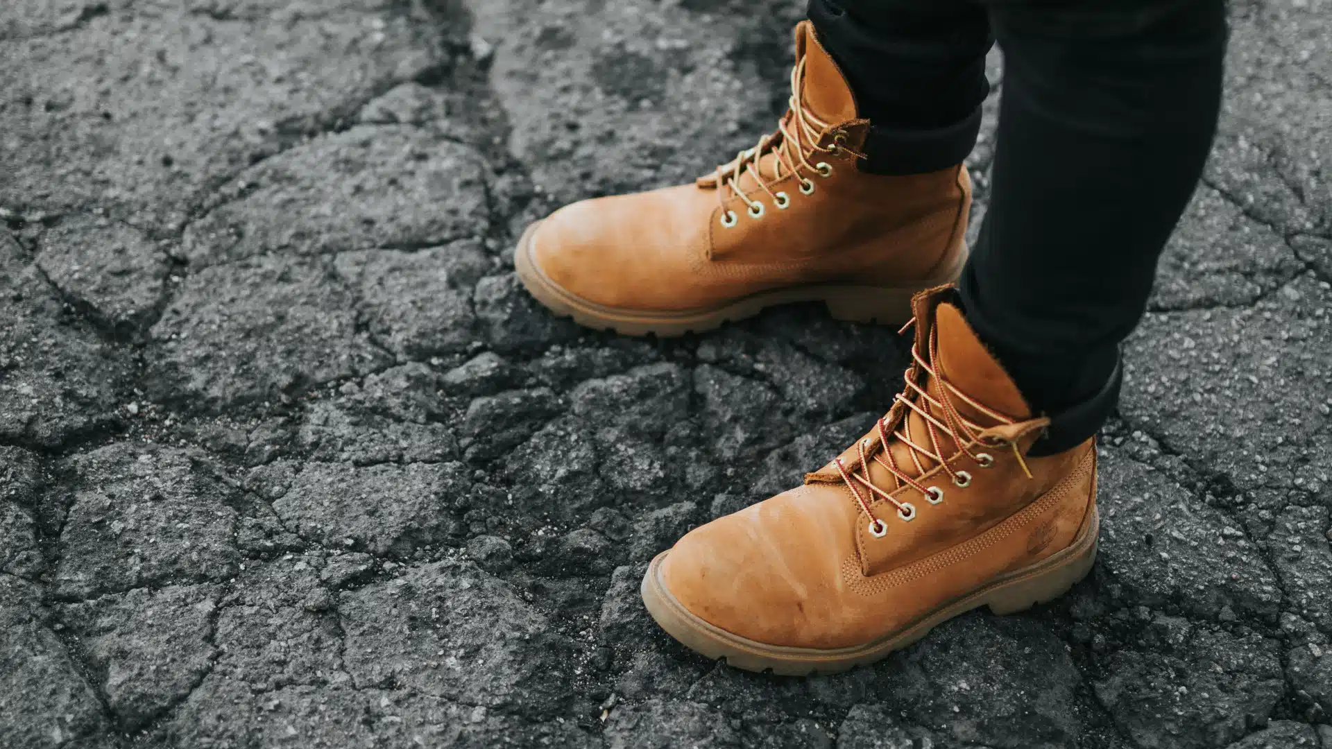 Choisir des chaussures de sécurité adaptées aux femmes : Quels critères doivent être pris en compte ?