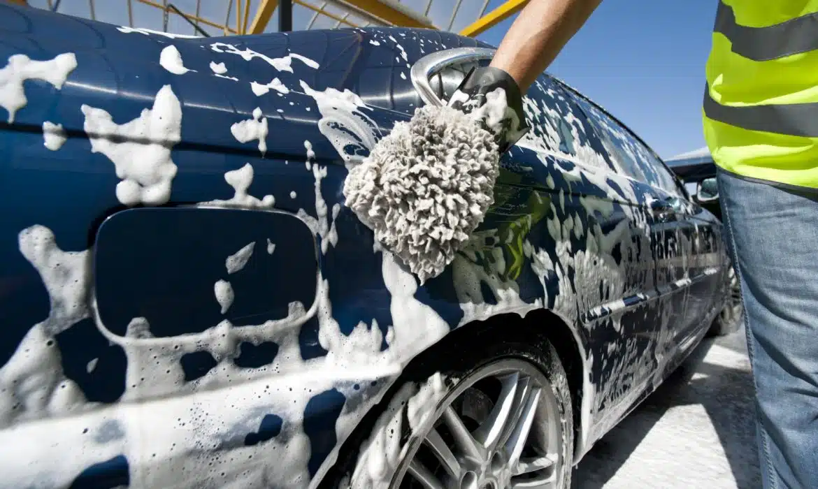 Lavage voiture : tout ce qu’il faut savoir pour bien entretenir sa carrosserie