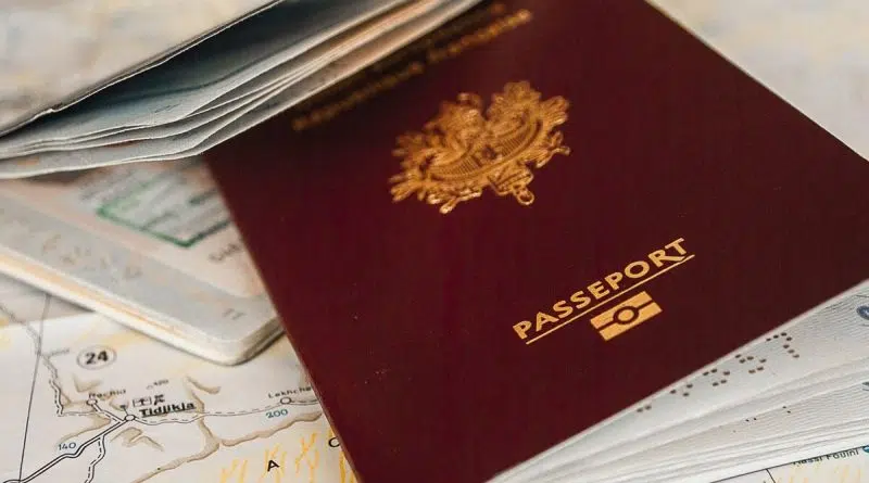 Comment savoir si mon passeport est biométrique ?